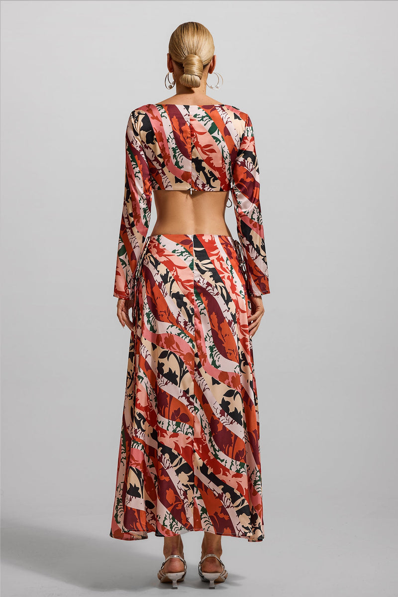 Gracefully Styled Dress for Any Occasion