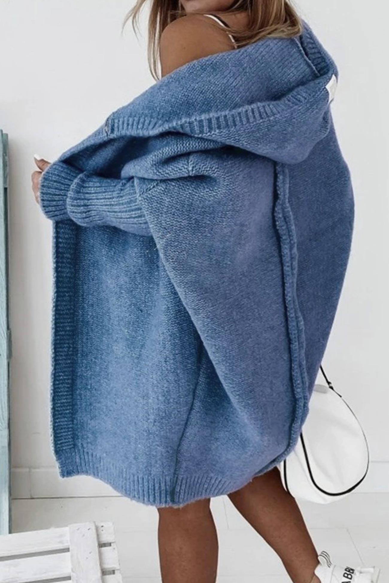 Gracefully Styled Cardigan for Any Occasion