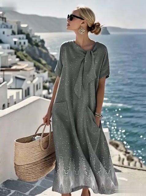 Sophisticated Dress with a Clean Classic Look