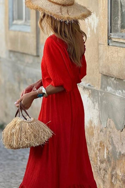 Gracefully Styled Dress for Any Occasion