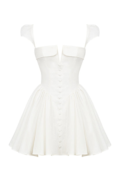 Classic Vintage Dress with a Flattering Fit