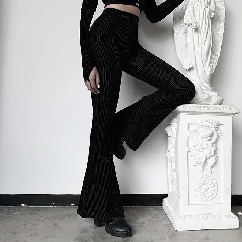 Beautifully Finished Pants in a Timeless Design