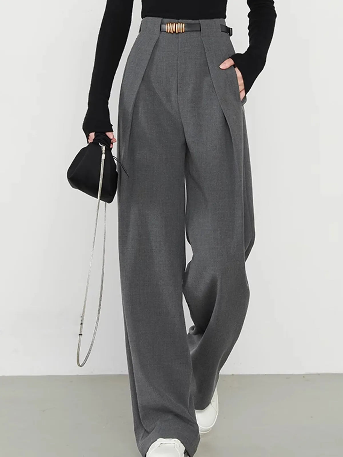 Beautifully Finished Pants in a Timeless Design