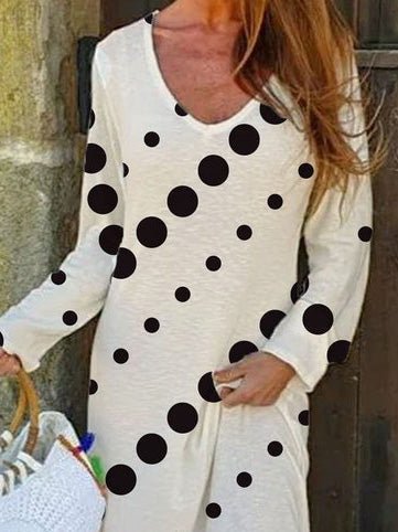 Classic Vintage Dress with a Flattering Fit