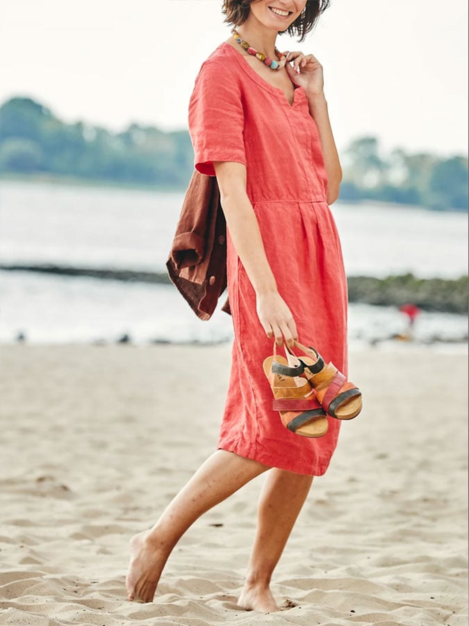 Effortlessly Elegant Garment with a Timeless Design