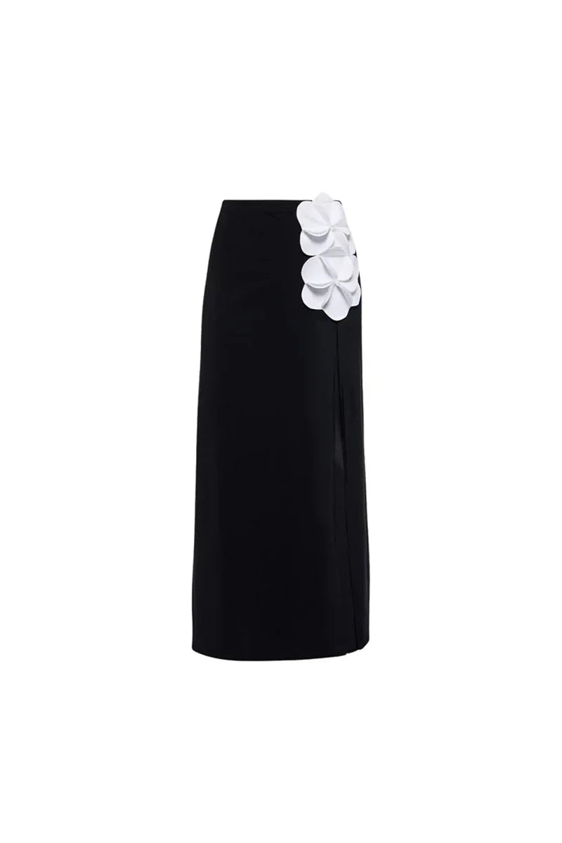 Well Tailored Garment with a Graceful Silhouette