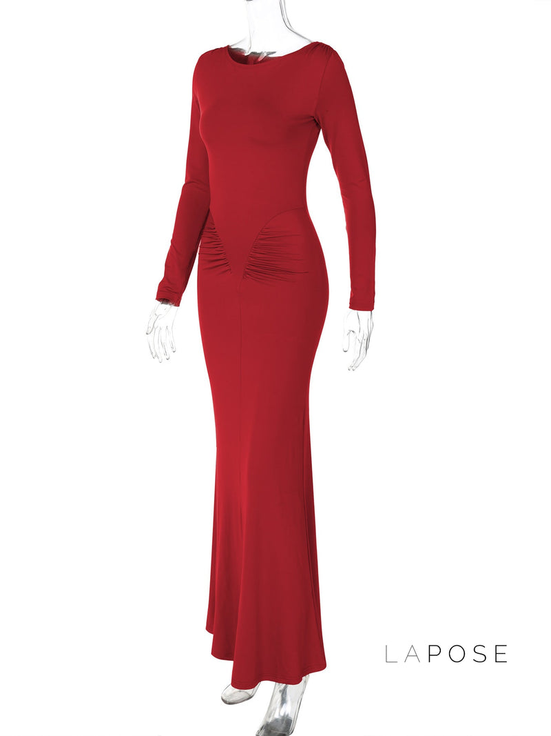 Effortlessly Elegant Dress with a Timeless Design