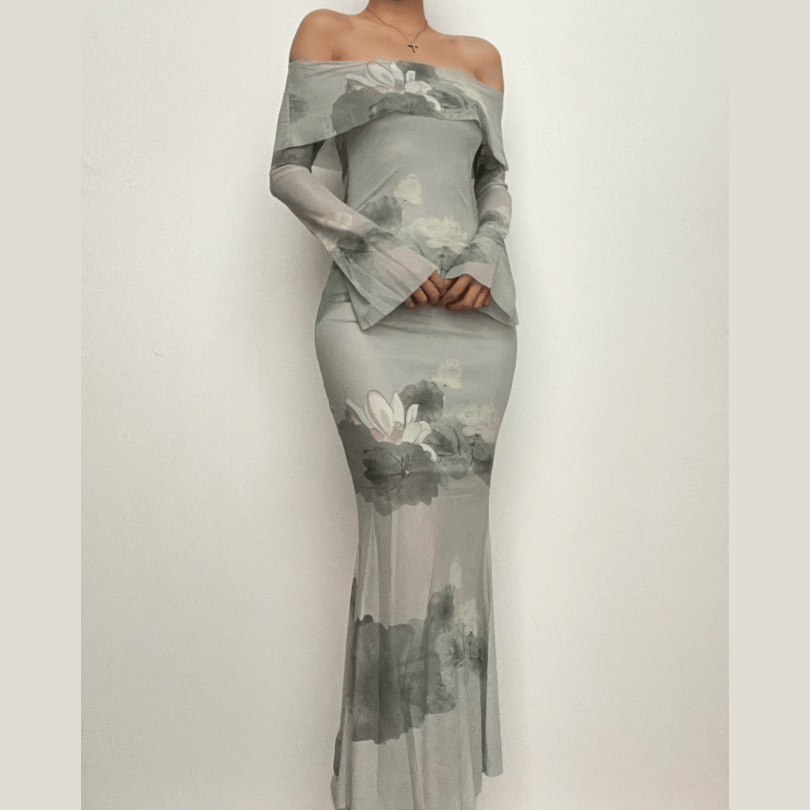 Gracefully Styled Dress for Any Occasion