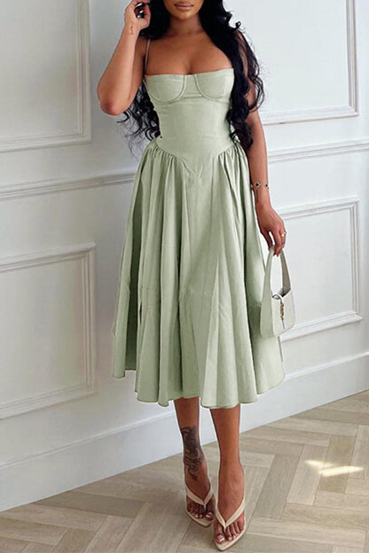 Classic Vintage Dress with a Flattering Fit
