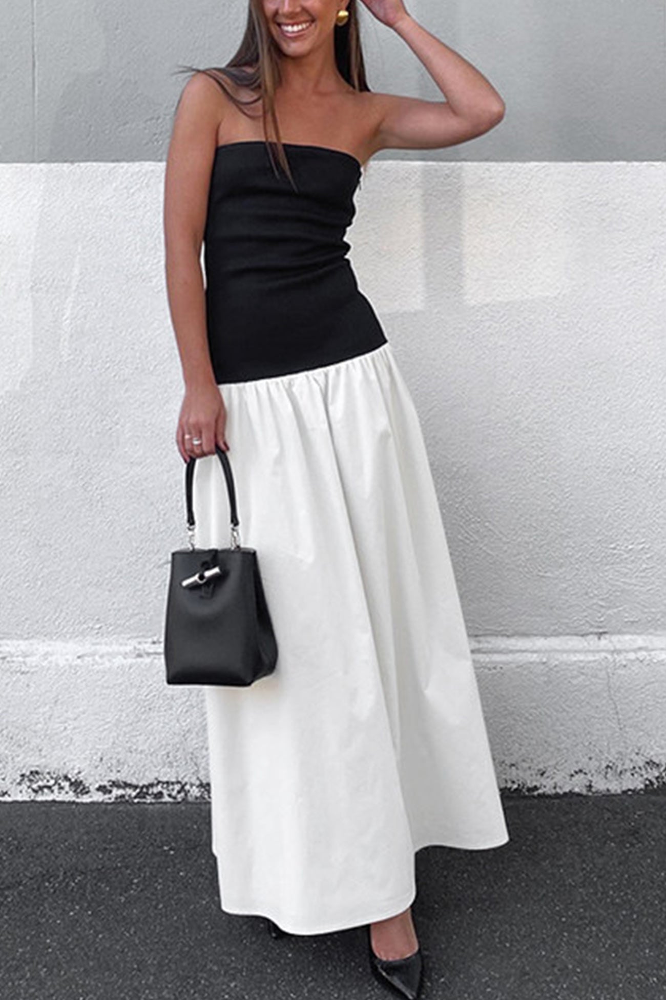 Effortlessly Elegant Dress with a Timeless Design