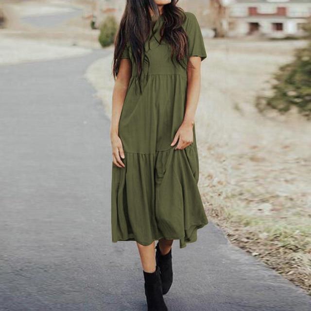 Beautifully Finished Dress in a Timeless Design