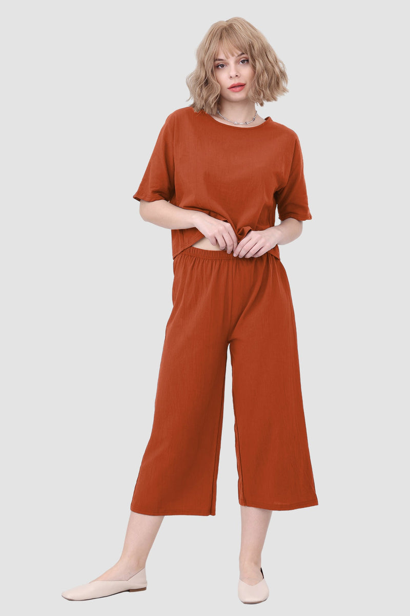 Classic Vintage Pants with a Flattering Fit