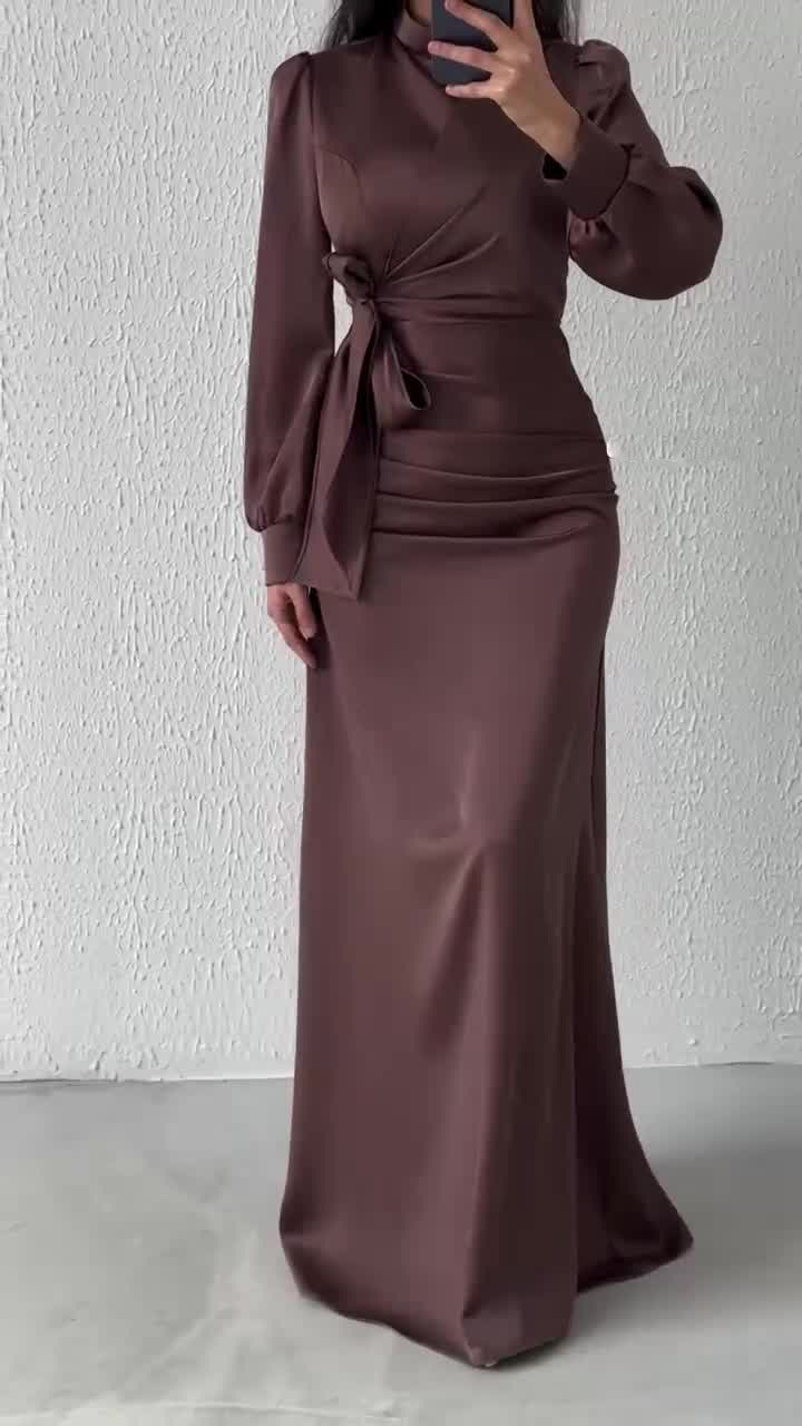 Effortlessly Elegant Dress with a Timeless Design