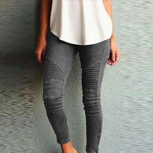 Classic Vintage Pants with a Flattering Fit