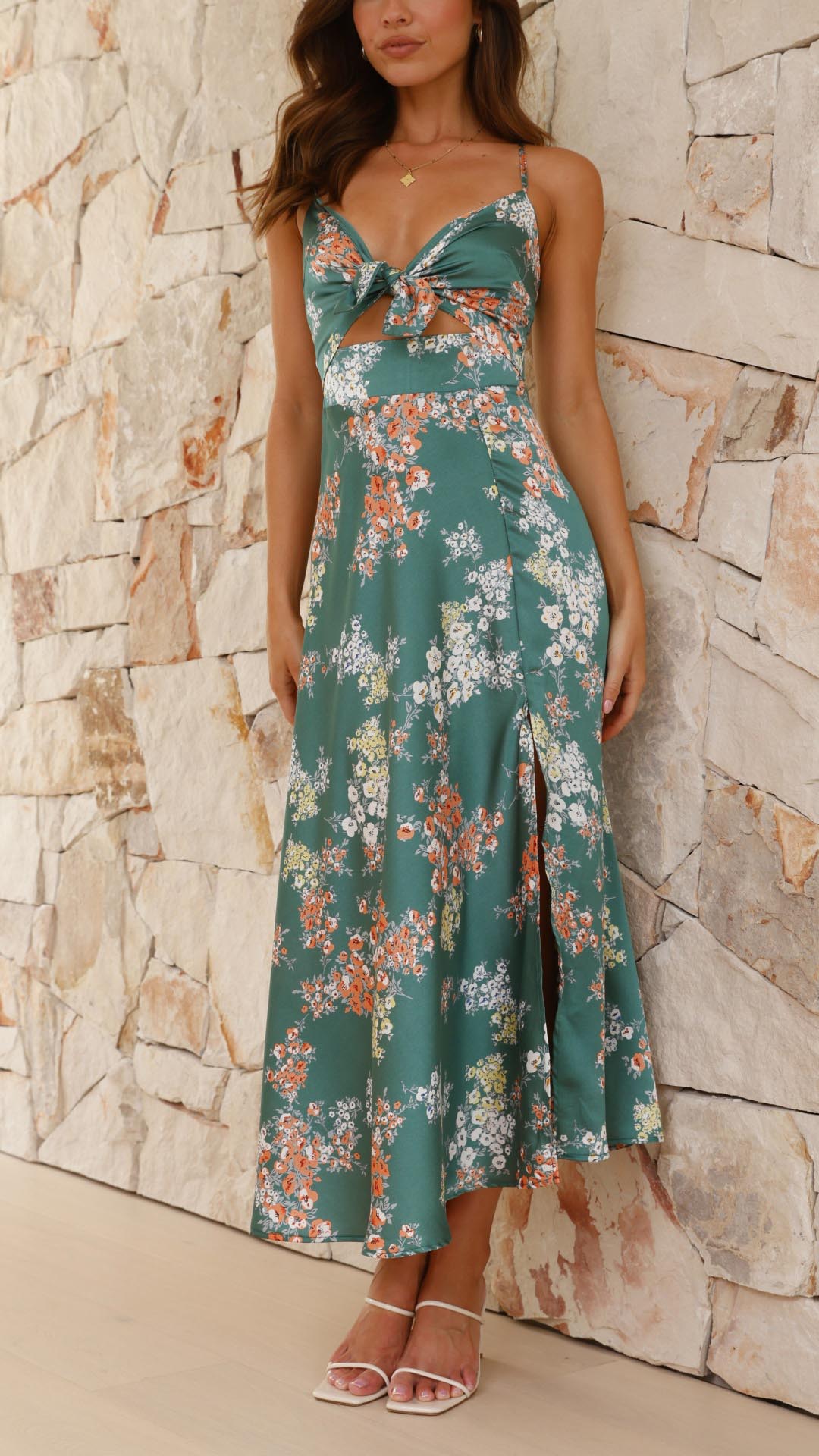 Polished Dress with an Effortless Classic Look