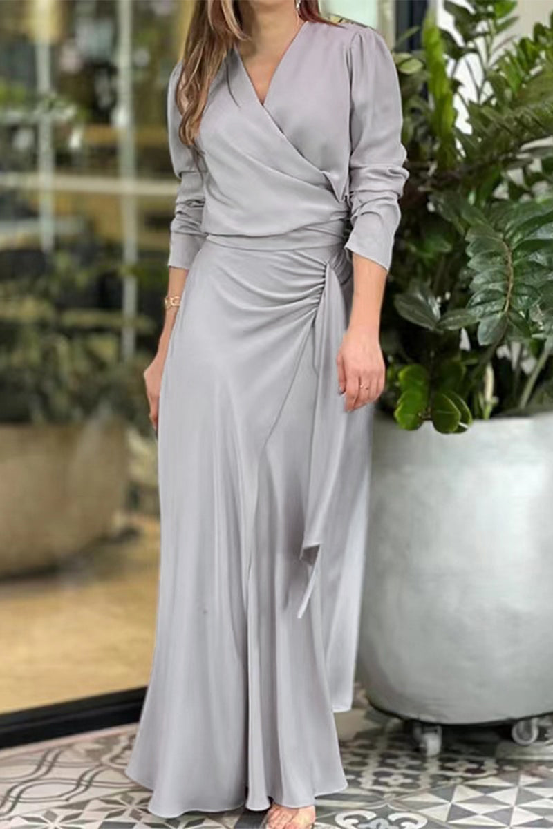 Effortlessly Elegant Dress with a Timeless Design
