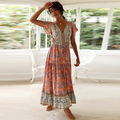 Beautifully Finished Dress in a Timeless Design