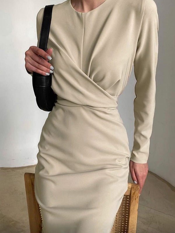 Effortlessly Elegant Dress with a Timeless Design