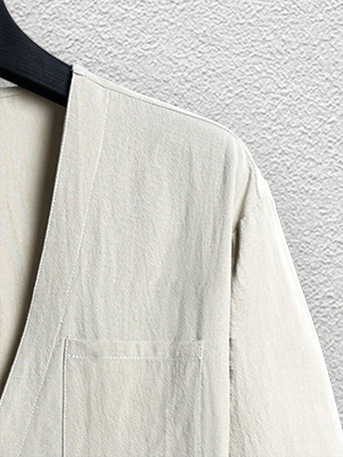 Effortlessly Elegant Shirt with a Timeless Design