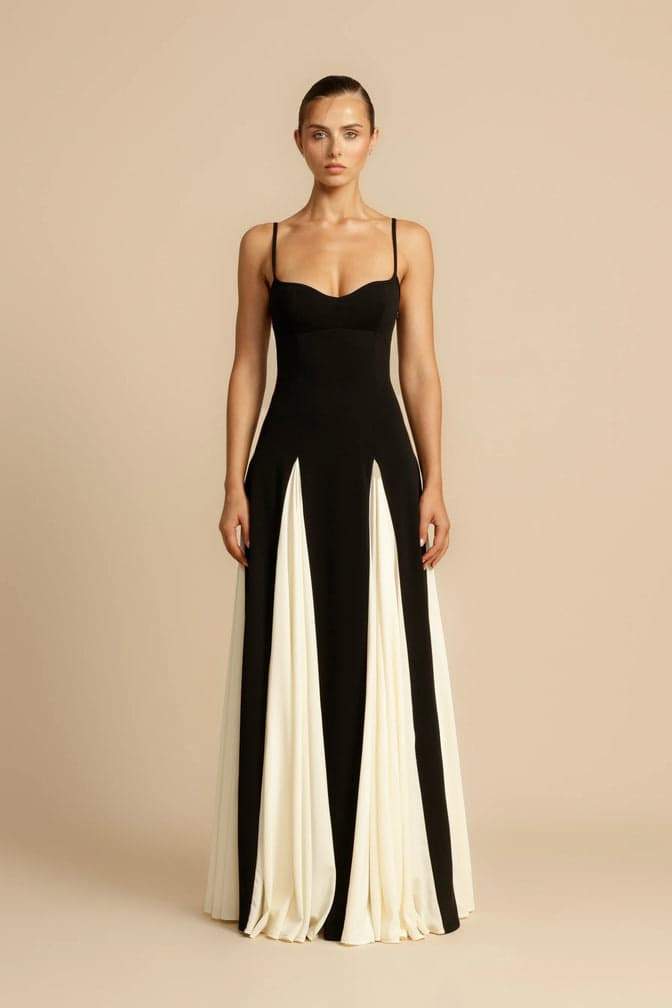 Beautifully Crafted Dress in a Classic Style