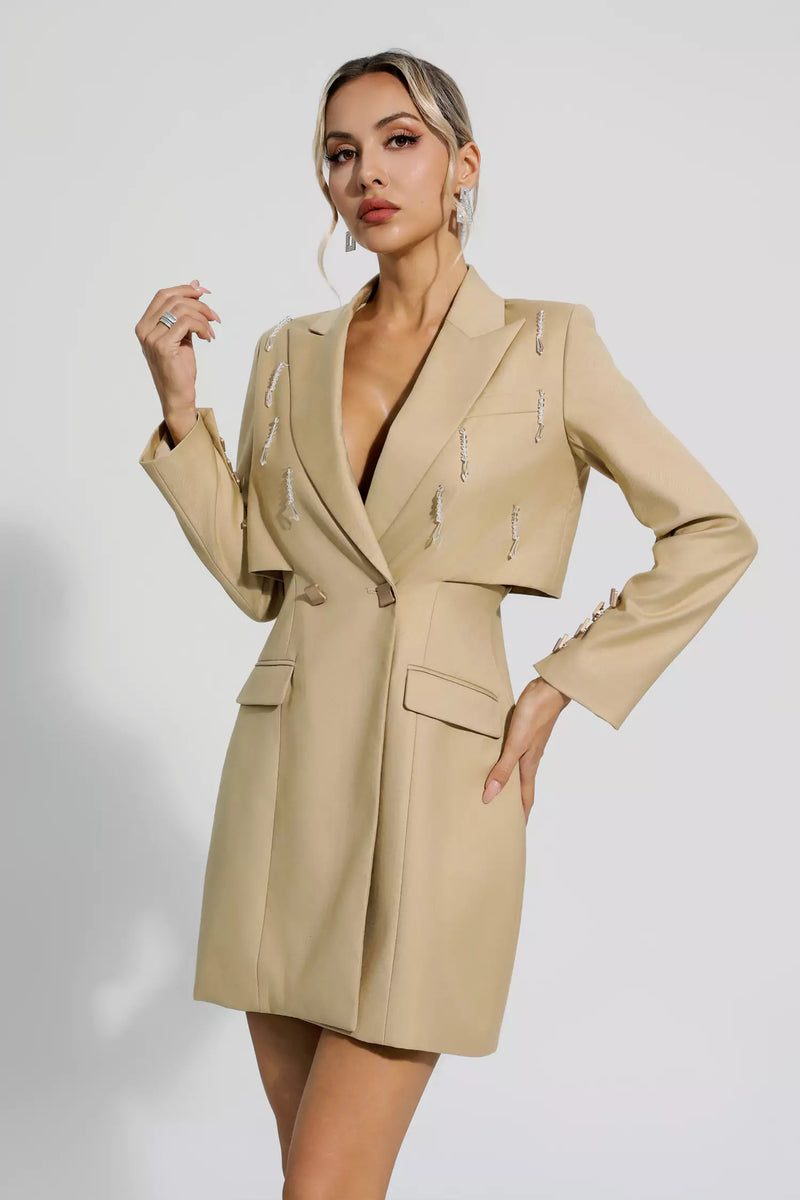Beautifully Finished Dress in a Timeless Design