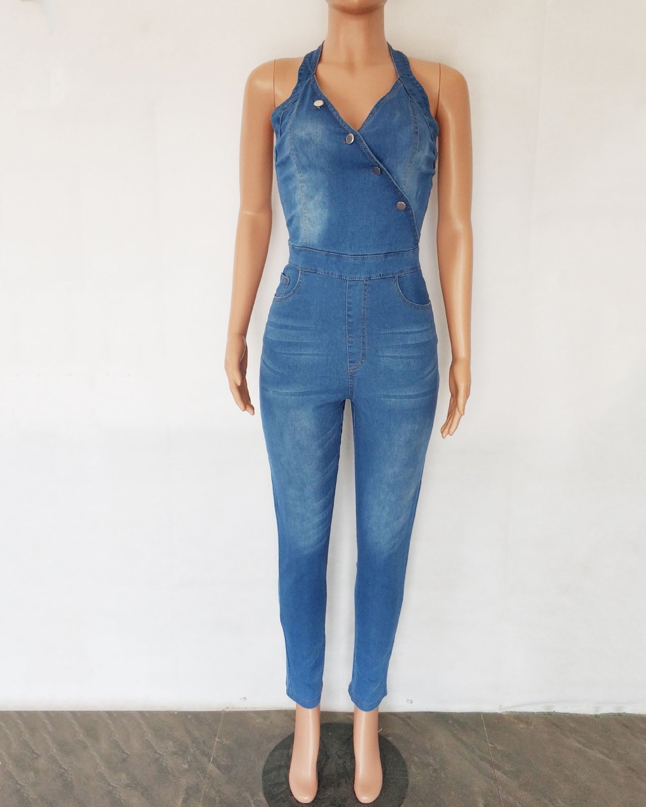 Beautifully Finished Garment in a Timeless Design