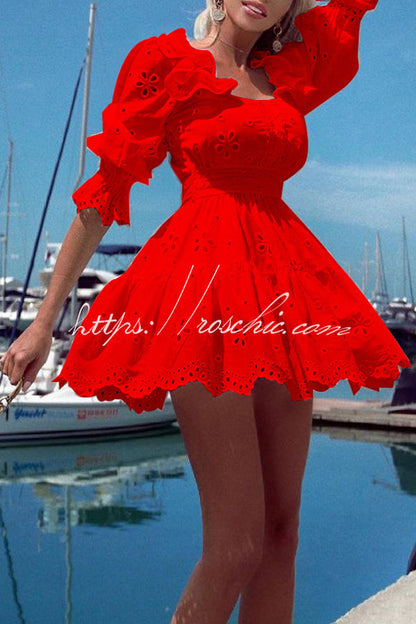 Effortlessly Elegant Dress with a Timeless Design