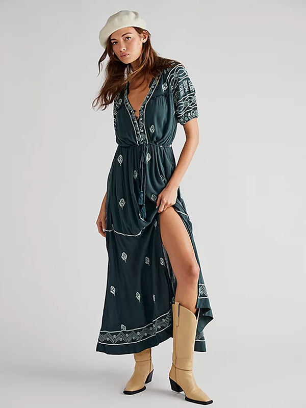 Classic Vintage & Enduringly Stylish Dress