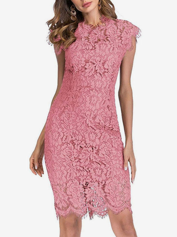 Beautifully Finished Dress in a Timeless Design