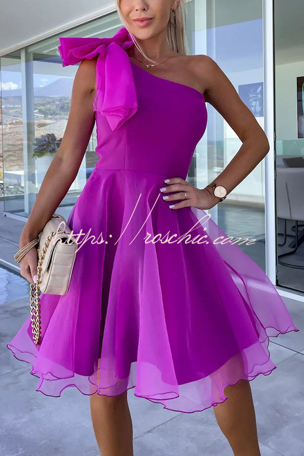 Well Tailored Dress with a Graceful Silhouette