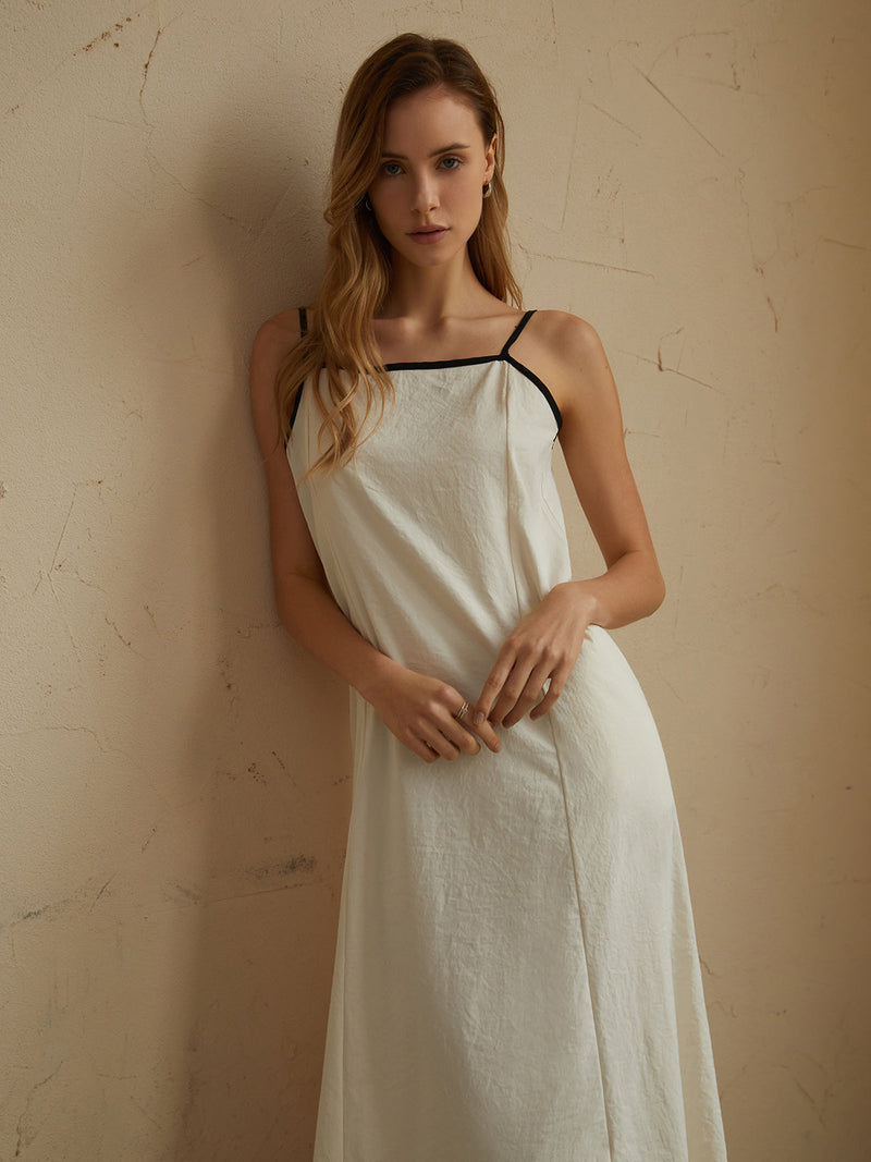 Effortlessly Elegant Dress with a Timeless Design
