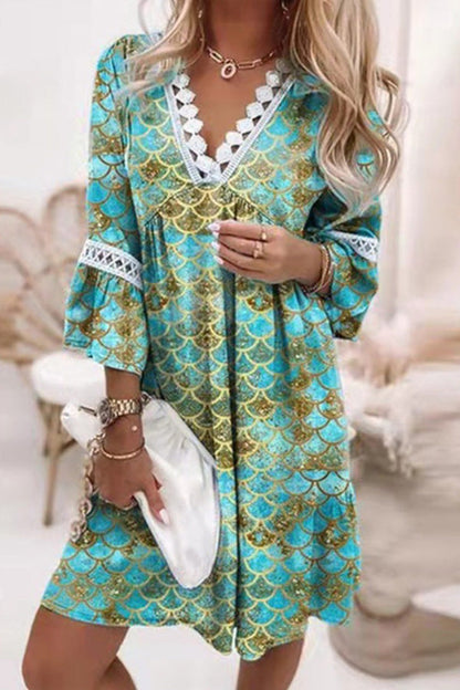 Classic Vintage Dress with a Flattering Fit