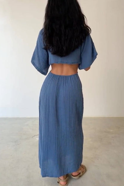 Effortlessly Elegant Dress with a Timeless Design