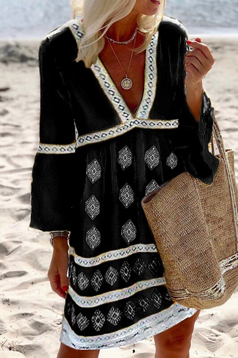 Sophisticated Dress with a Clean Classic Look