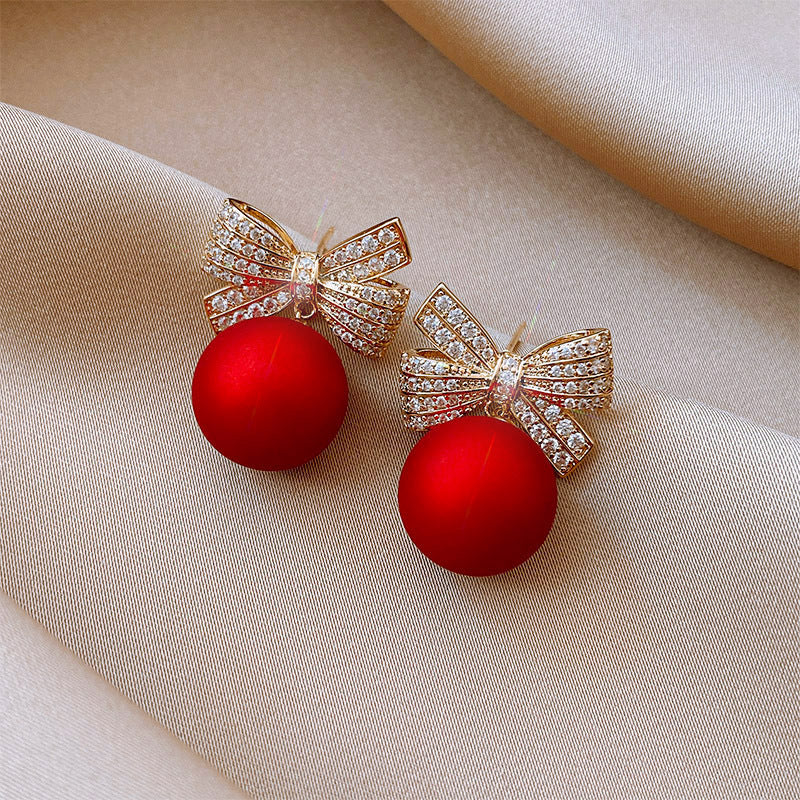 Stunning Pearl Earring for Daily Wear