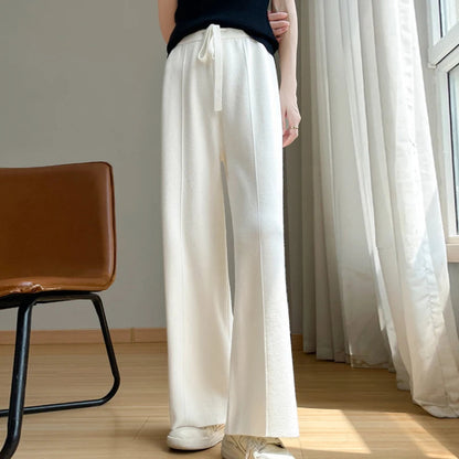 Sophisticated Pants with a Clean Classic Look