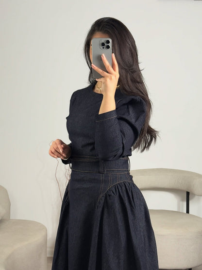 Gracefully Styled Dress for Any Occasion