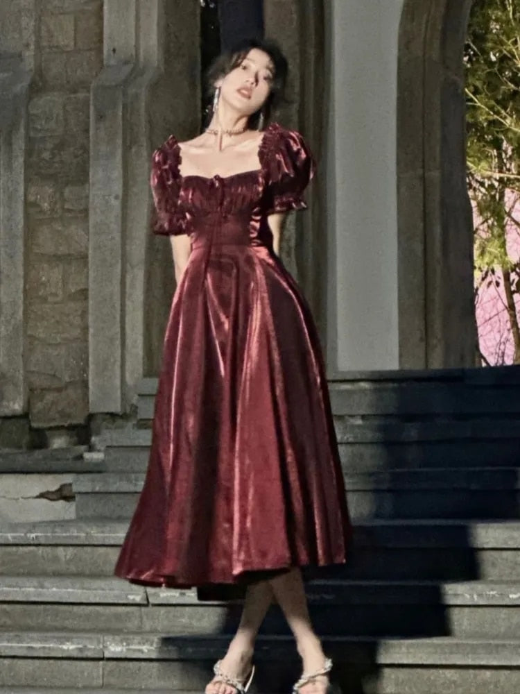Classic Vintage & Enduringly Stylish Dress
