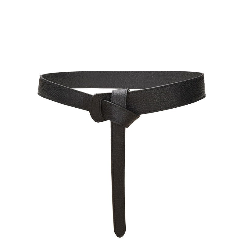 Effortlessly Elegant Top with a Timeless Design