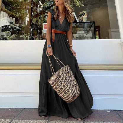Beautifully Finished Dress in a Timeless Design