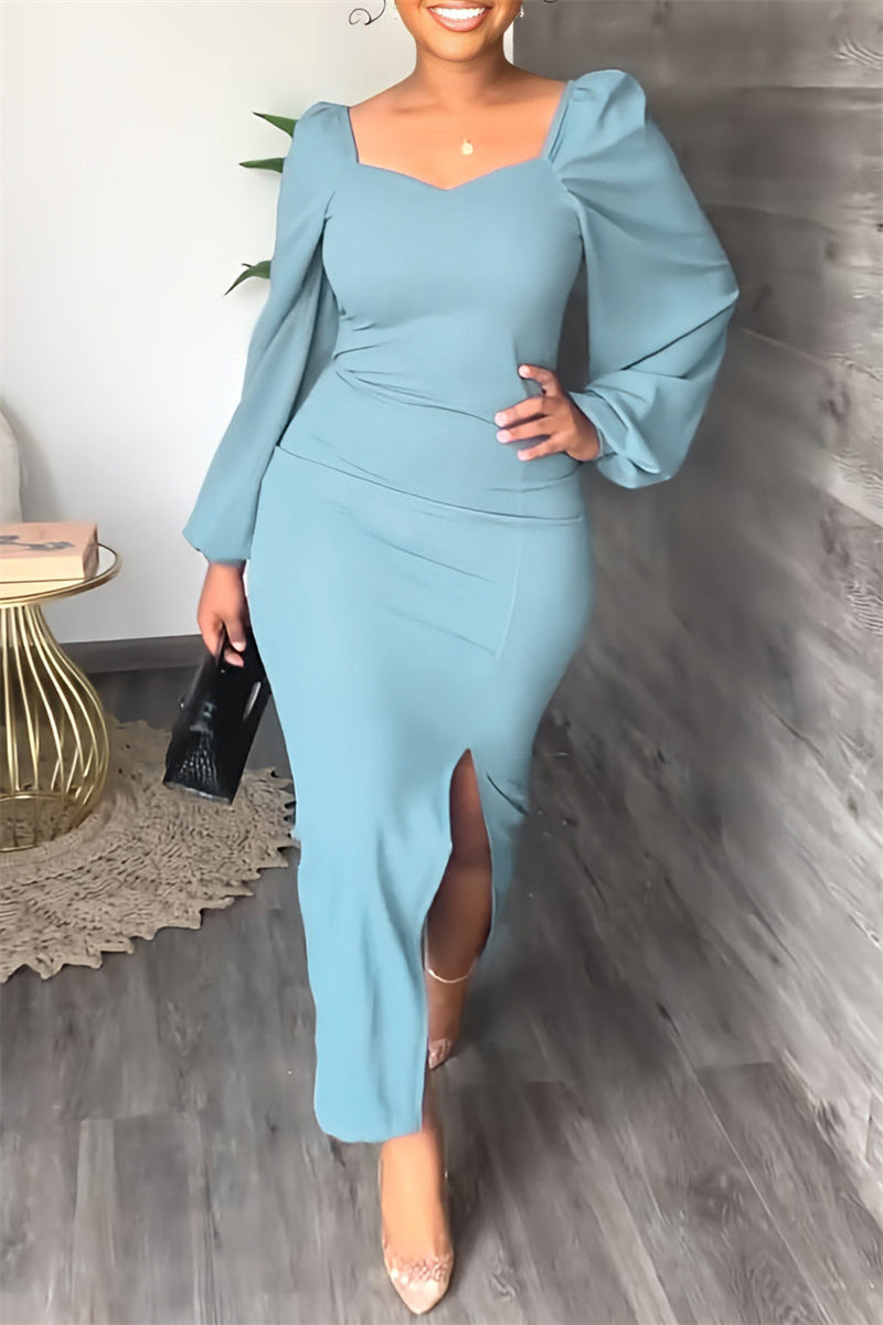 Well Tailored Dress with a Graceful Silhouette