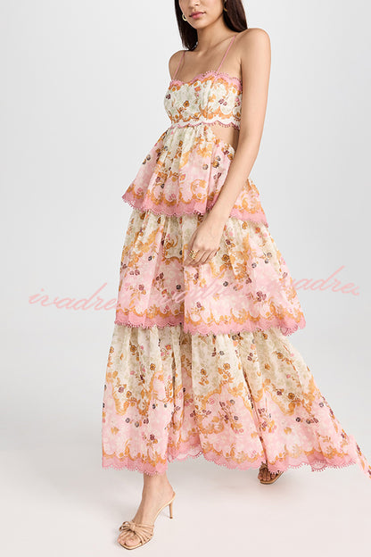 Beautifully Crafted Dress in a Classic Style