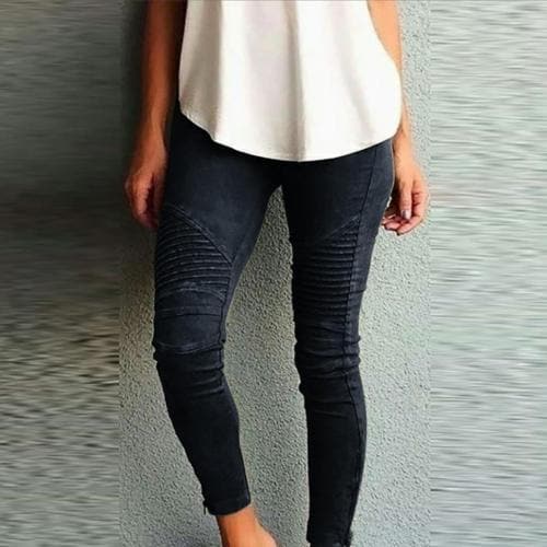 Classic Vintage Pants with a Flattering Fit