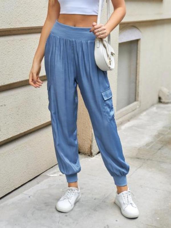Sophisticated Pants with a Clean Classic Look