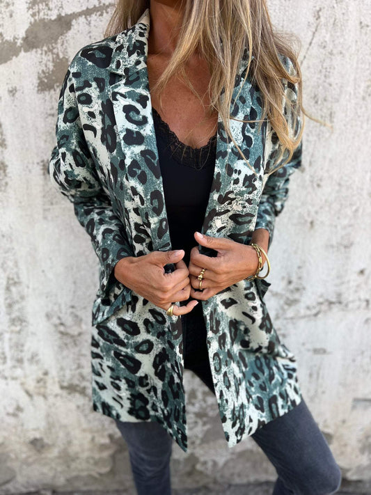Beautifully Finished Jacket in a Timeless Design