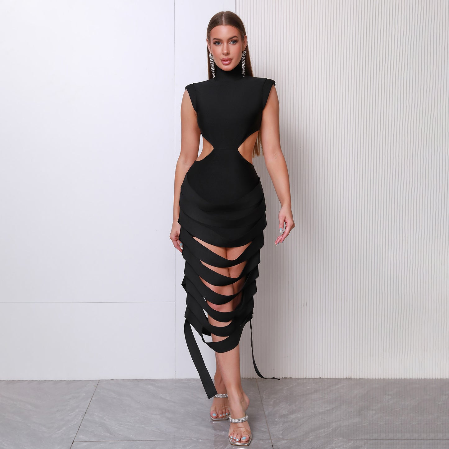 Well Tailored Dress with a Graceful Silhouette