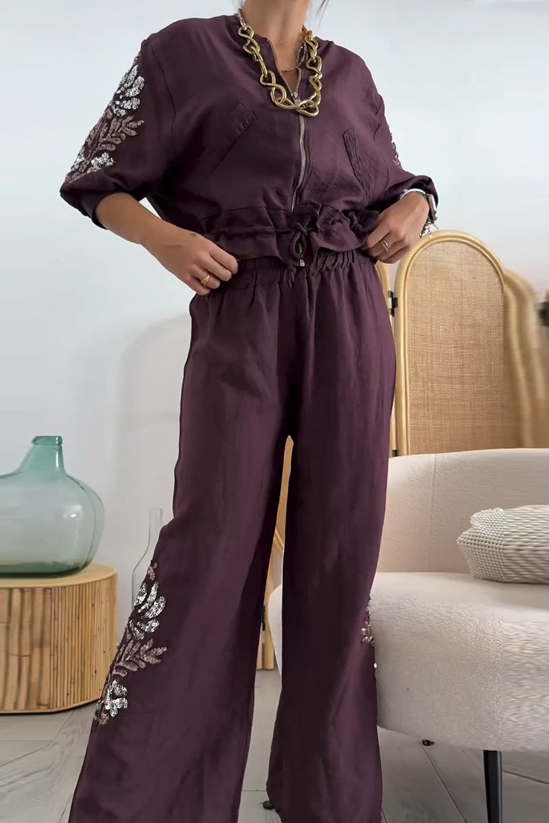 Sophisticated Pants with a Clean Classic Look