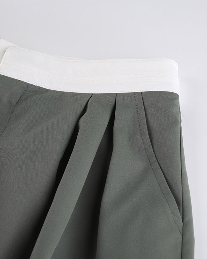 Elegantly Styled Pants for Everyday Wear