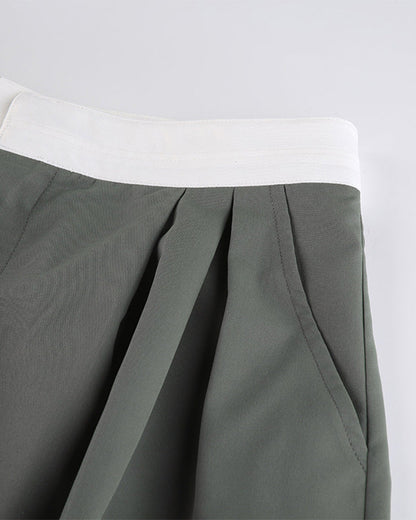 Elegantly Styled Pants for Everyday Wear