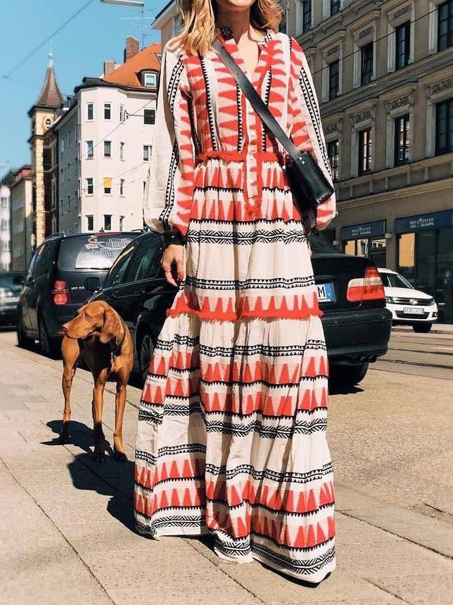 Classic Vintage Dress with a Flattering Fit